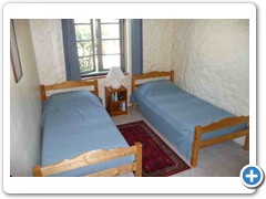 The Cottage twin-bedded room